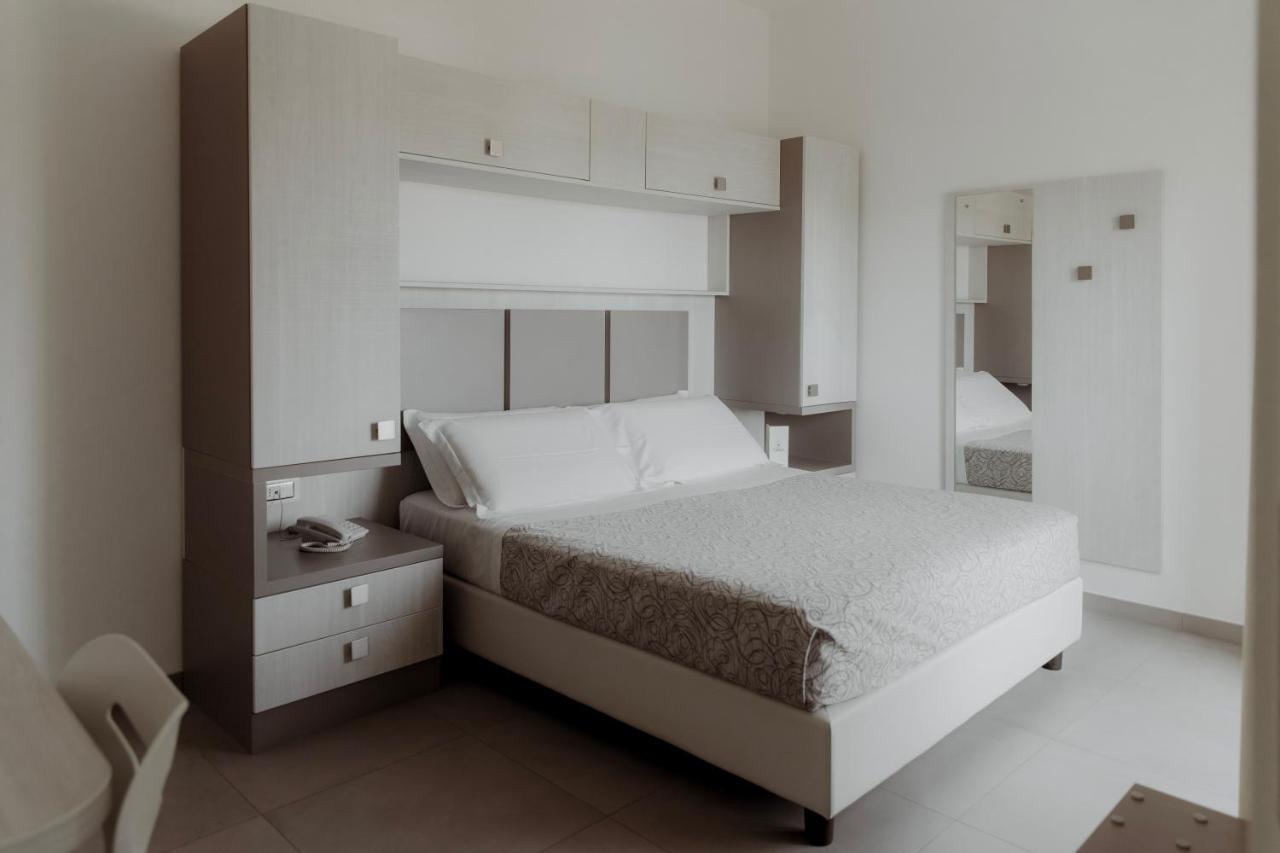 Hotel Caravel Vasto Dış mekan fotoğraf